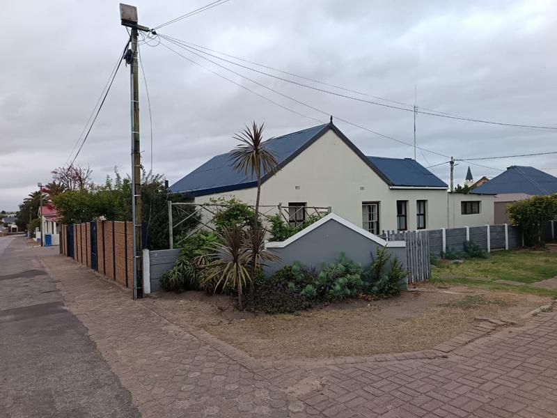 2 Bedroom Property for Sale in Albertinia Western Cape